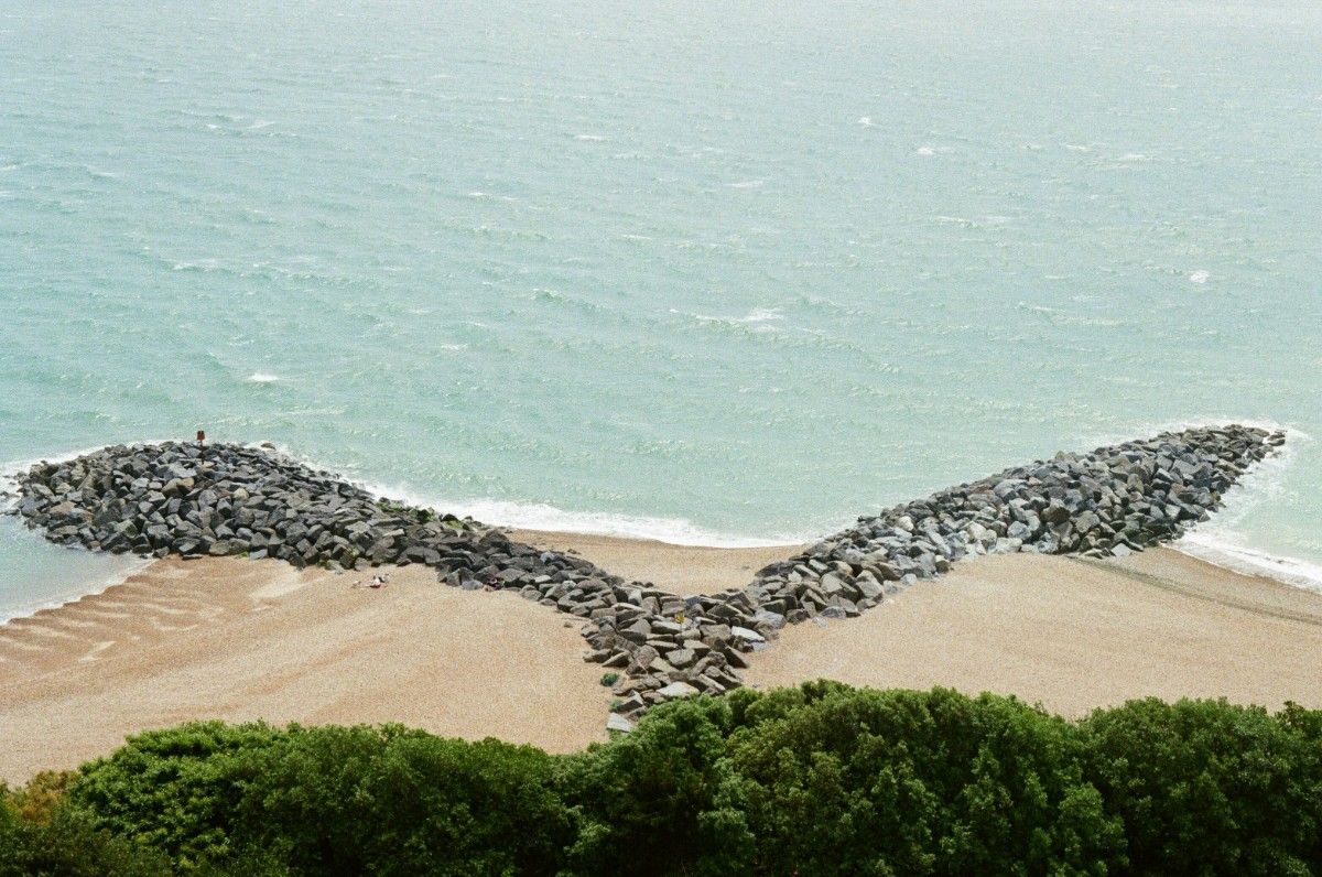 Folkestone beach 