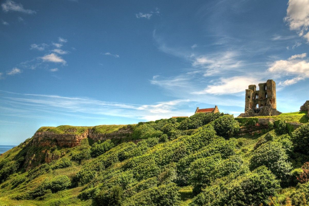 Scarborough castle on the top of the hill 