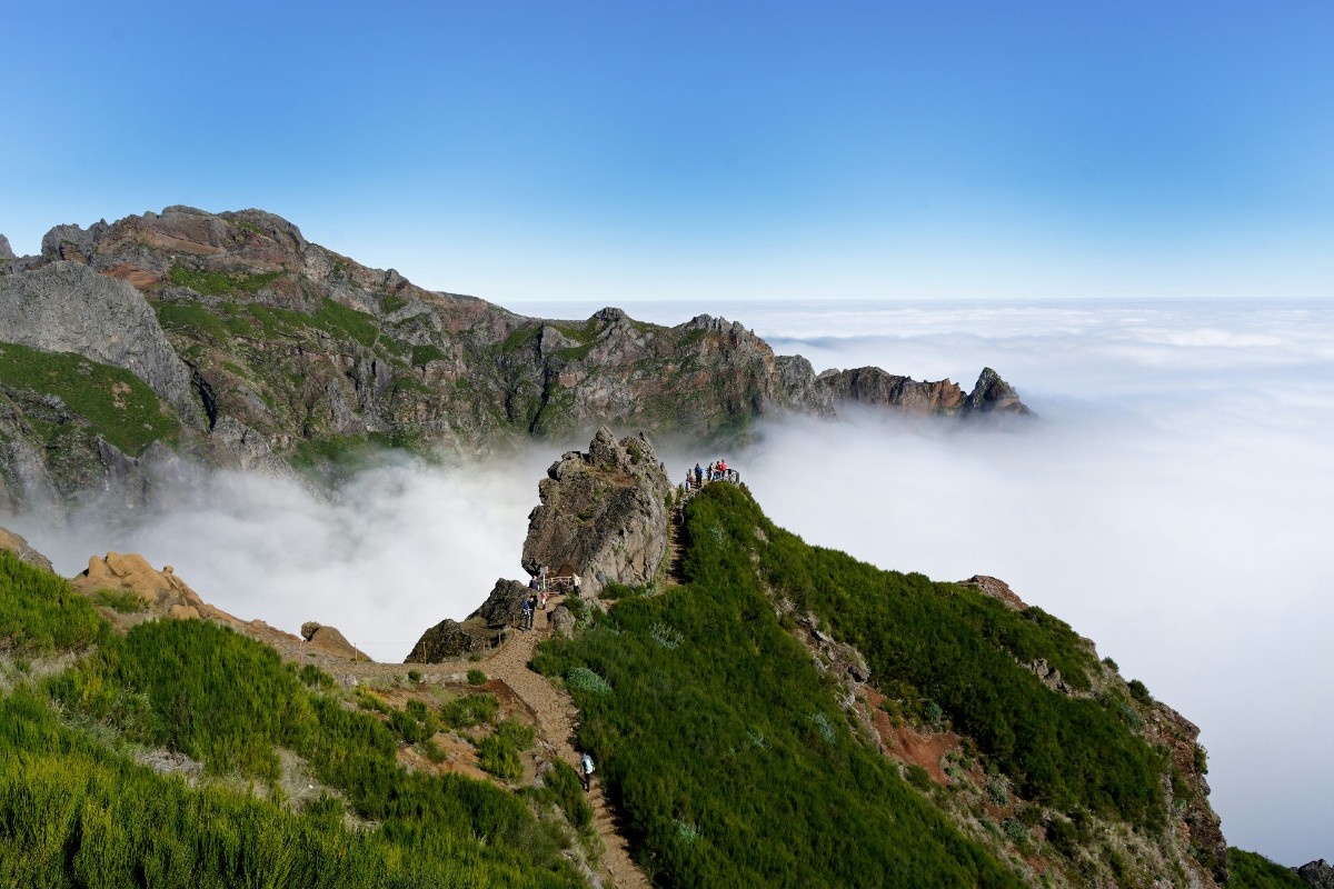 People hiking on the Madeira lanscape