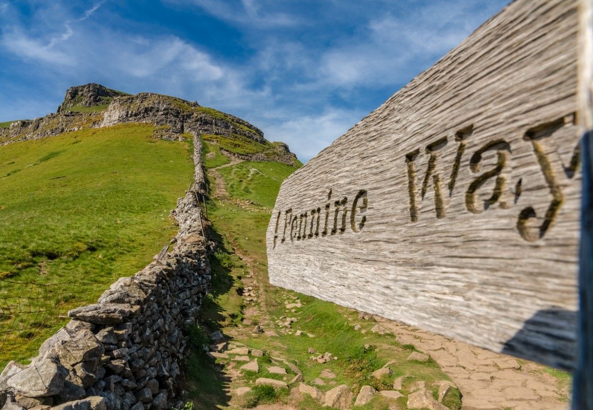 A sign to the Pennine Way