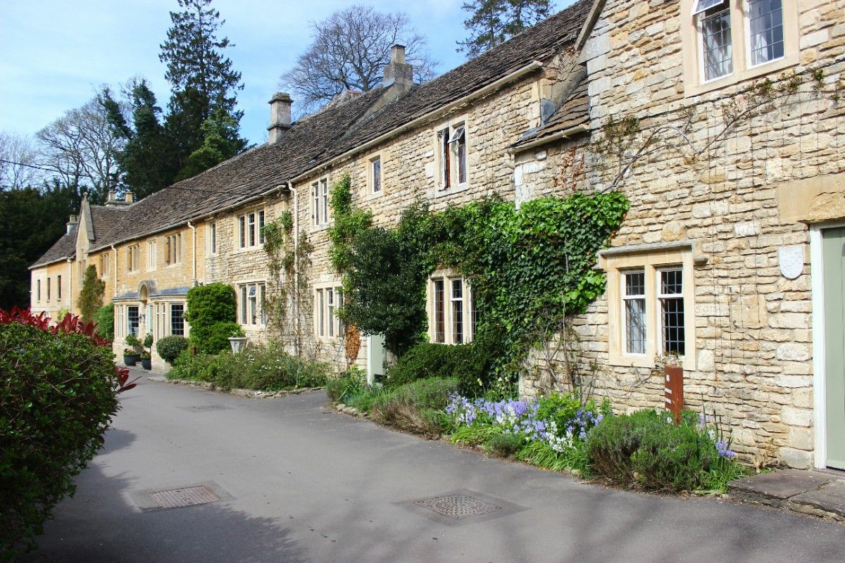 Cottages in Castle Combe 