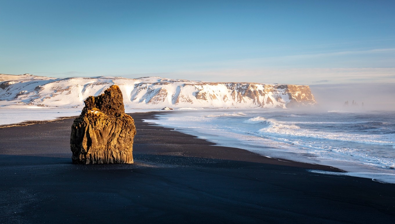 Reynisfjara Beach