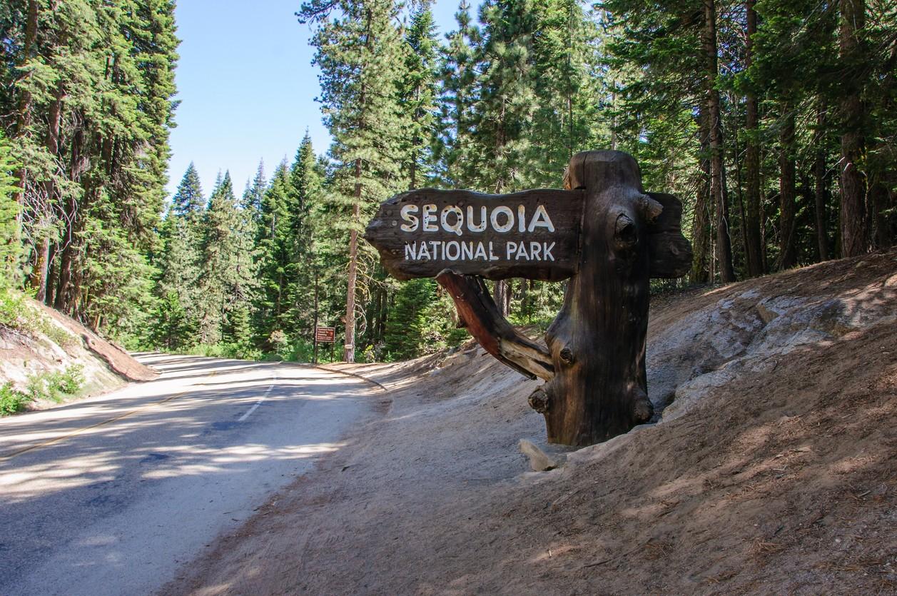 Sequoia National Park sign